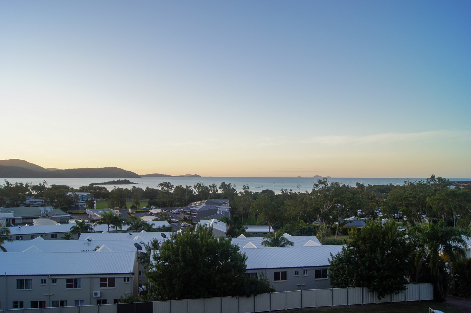 32/6 Eshelby Drive CANNONVALE 1