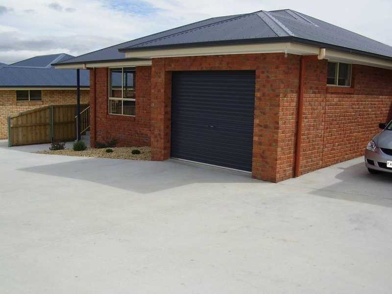 3/26 Henty Close OLD BEACH 1