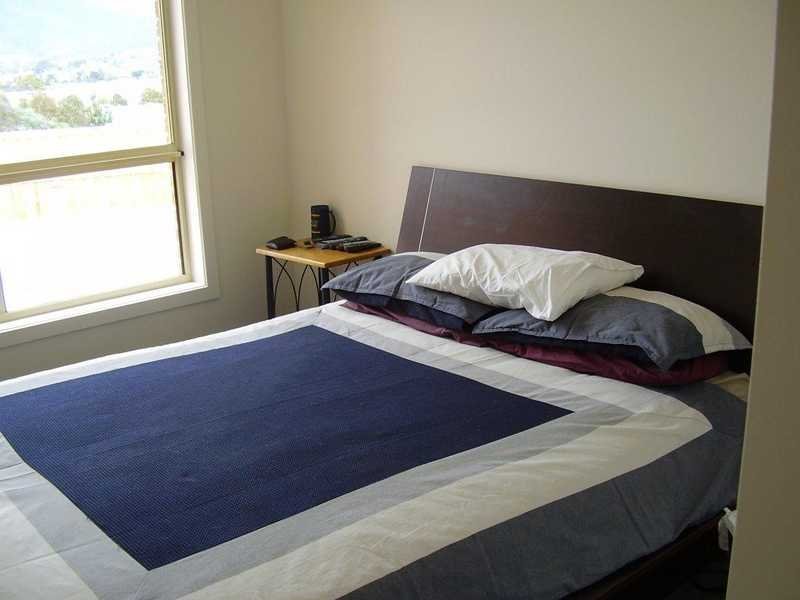 3/26 Henty Close OLD BEACH 4