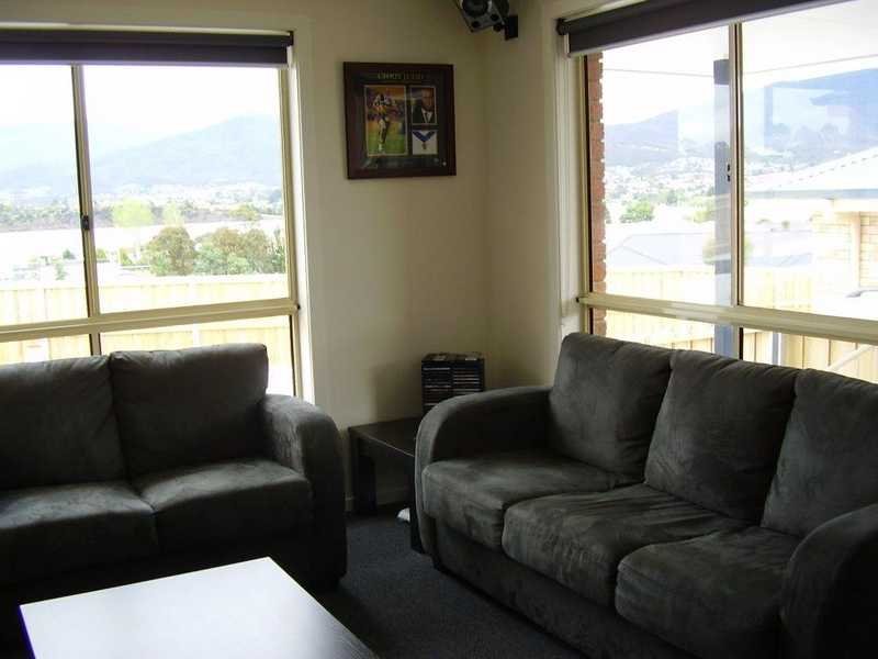 3/26 Henty Close OLD BEACH 9