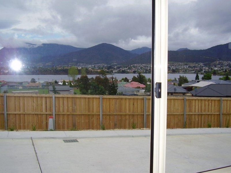 3/26 Henty Close OLD BEACH 9