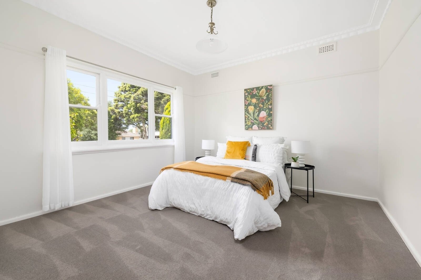 Real Estate and Property in 326 Rossmoyne Street, Thornbury, VIC