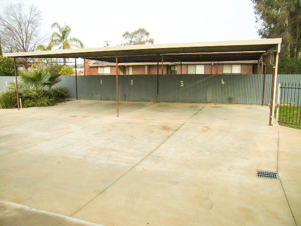 3/26 West Parade WAGGA WAGGA 4