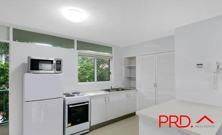 32/69 Ferny Avenue SURFERS PARADISE 4