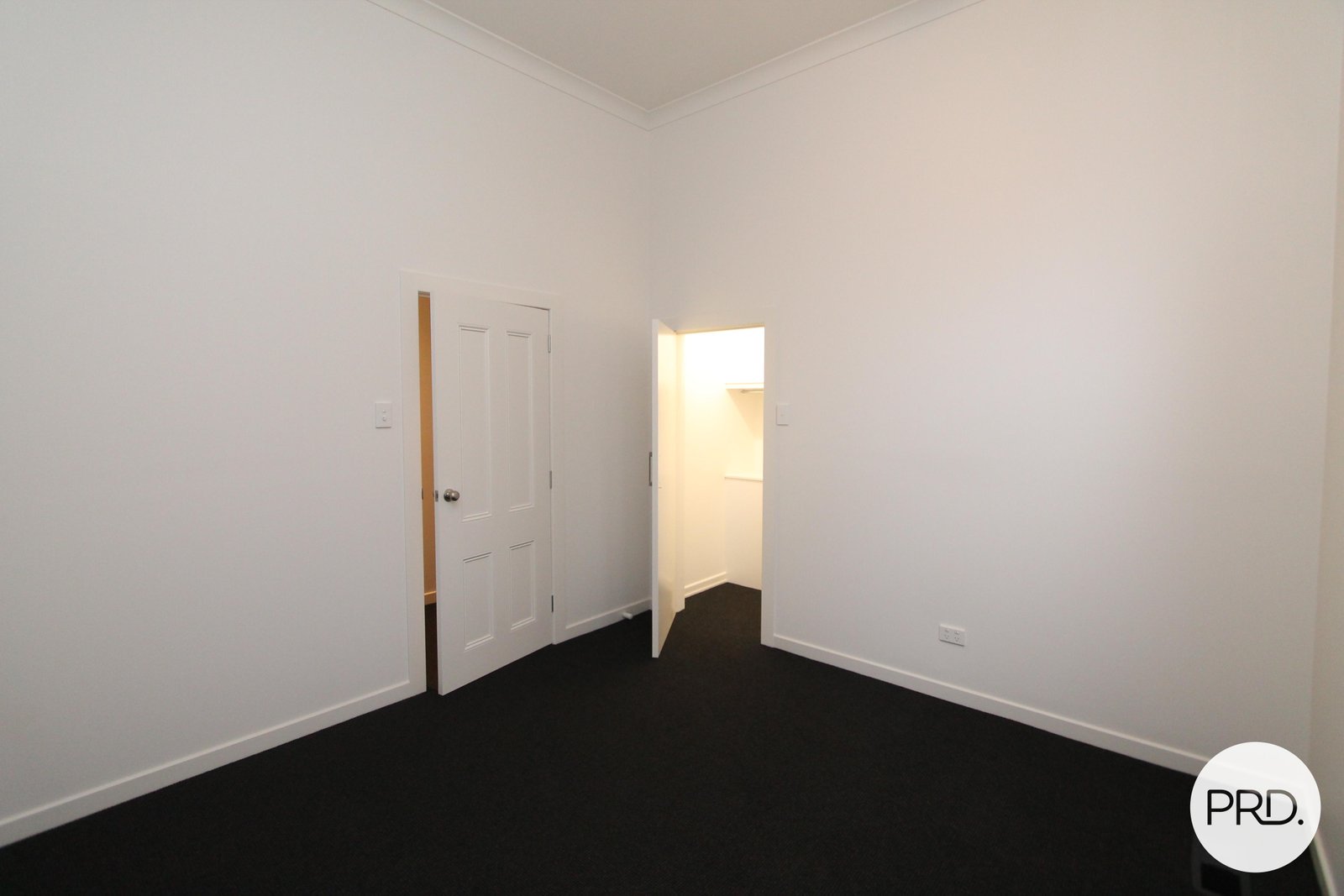 327 Armstrong Street North SOLDIERS HILL 10
