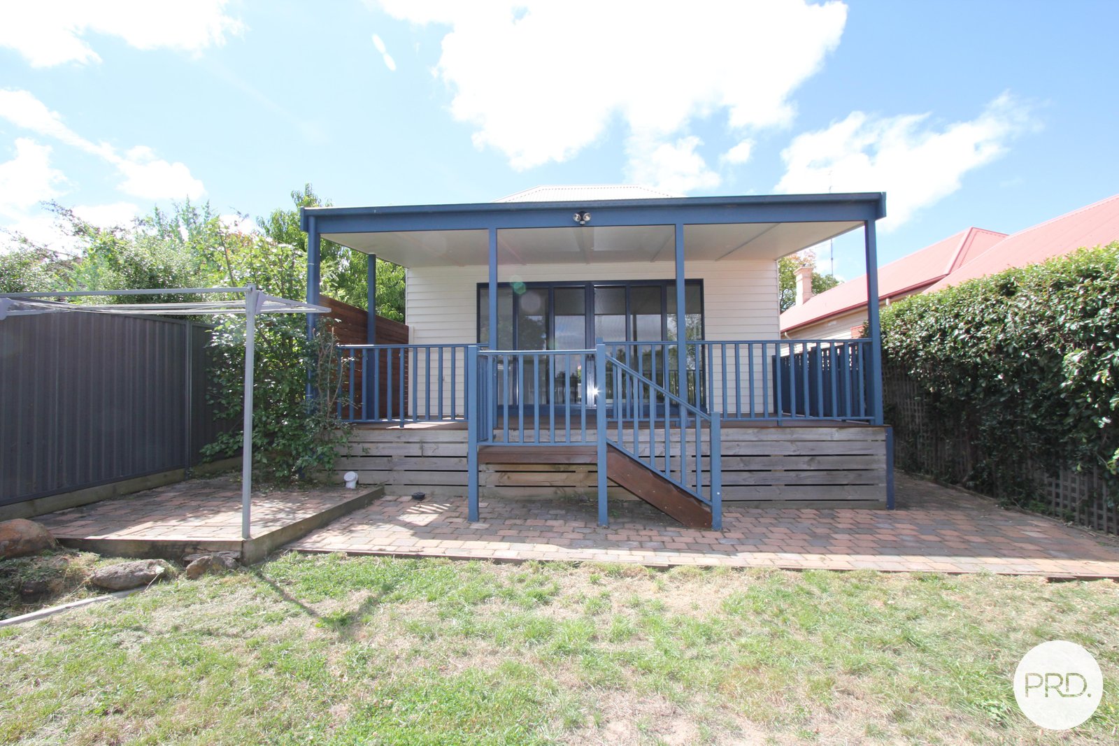 327 Armstrong Street North SOLDIERS HILL 21