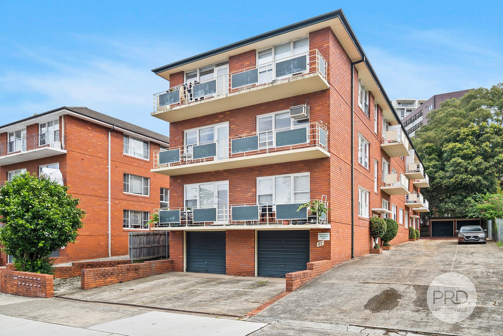 3/27 Gloucester Road HURSTVILLE 8
