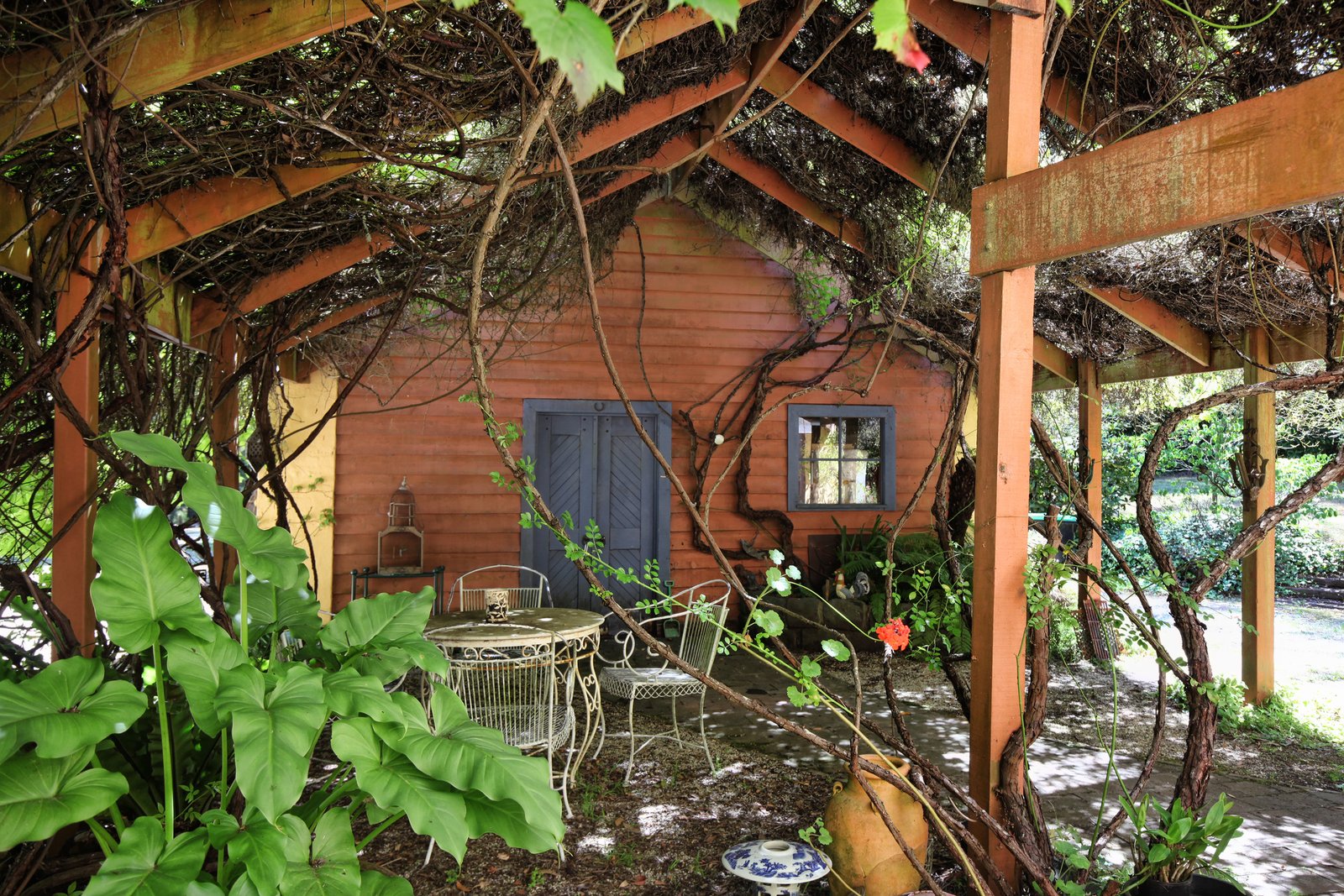 Real Estate and Property in 327 Harpers Road, Woodend, VIC