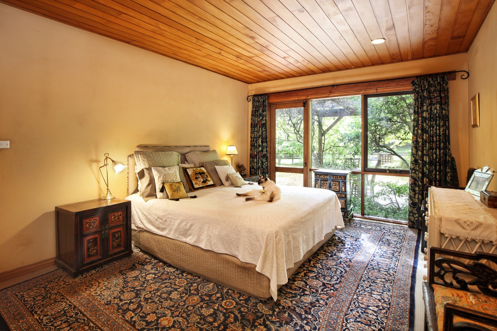 Real Estate and Property in 327 Harpers Road, Woodend, VIC