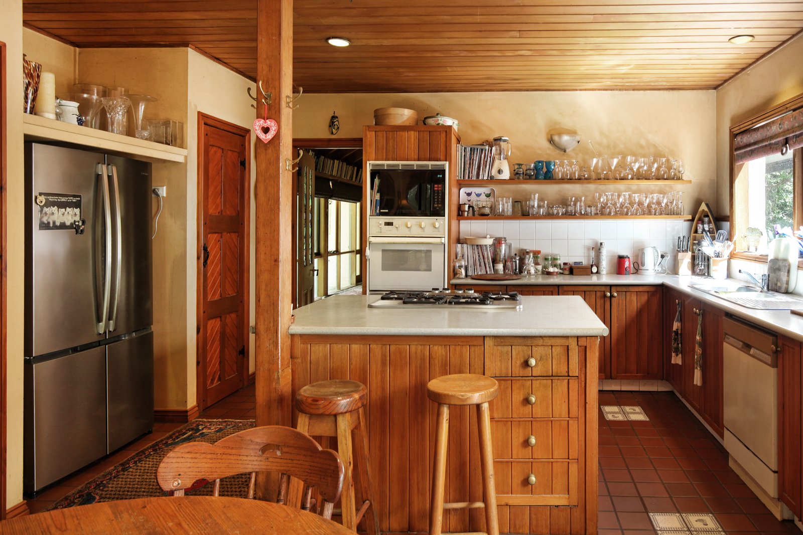 Real Estate and Property in 327 Harpers Road, Woodend, VIC