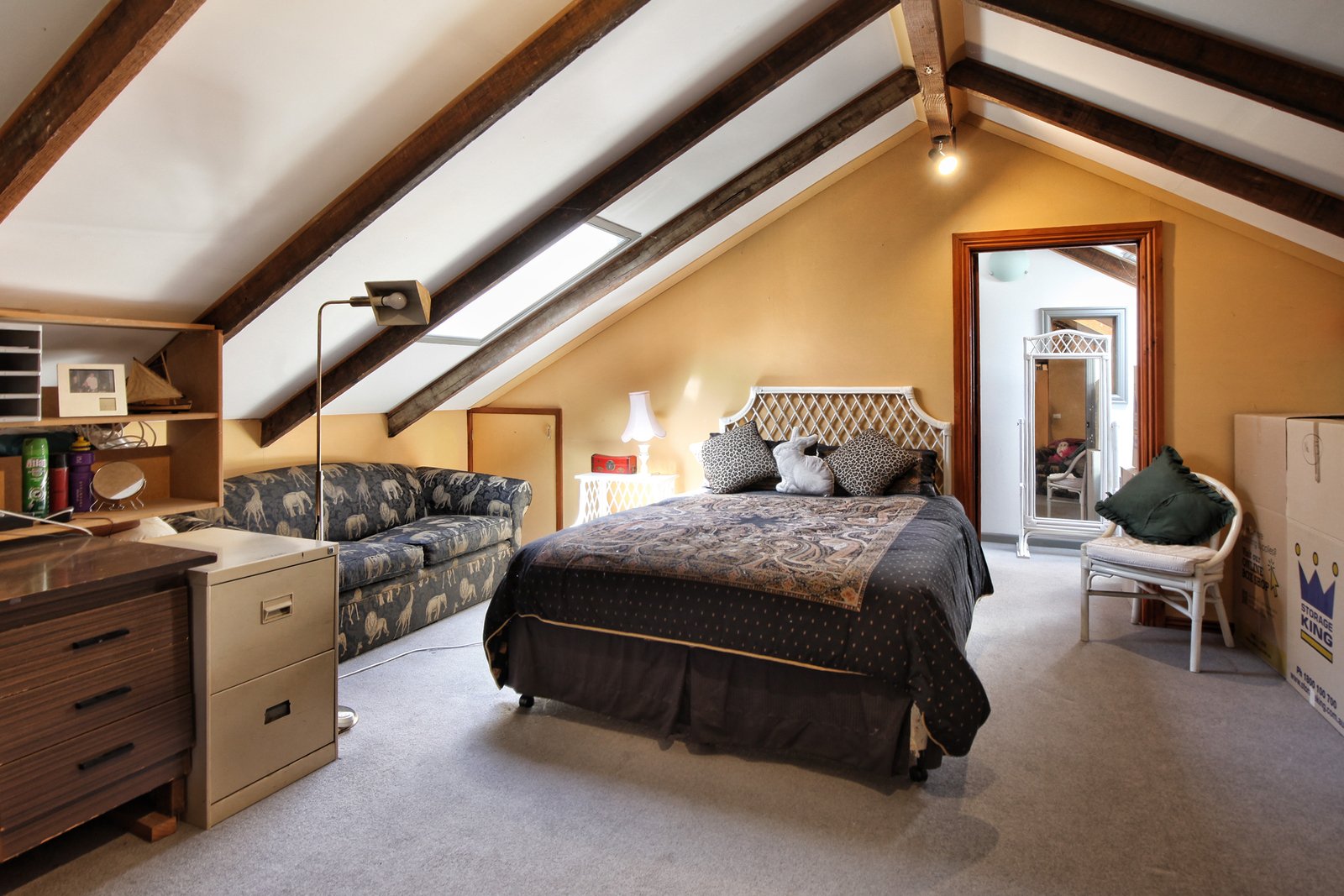 Real Estate and Property in 327 Harpers Road, Woodend, VIC