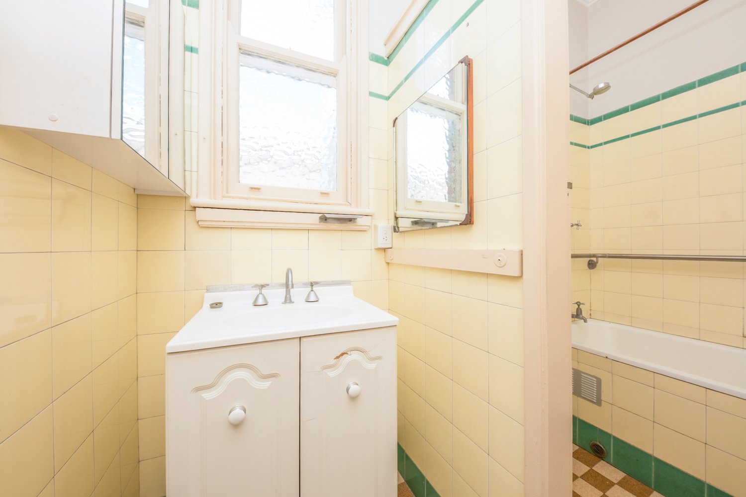 327 High Street MAITLAND 19