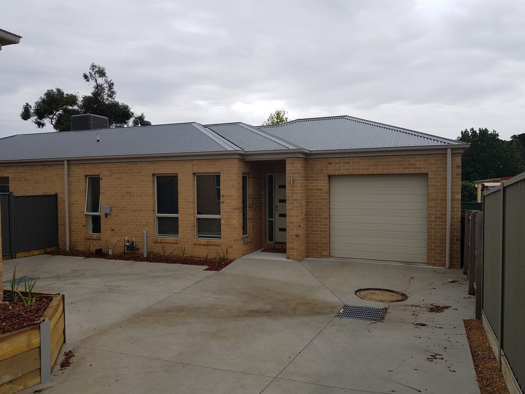 3/27 Water Street BROWN HILL 2