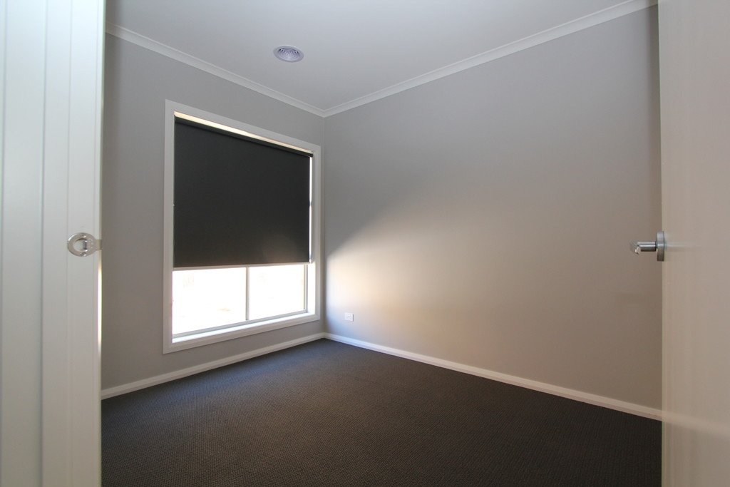 3/27 Water Street BROWN HILL 8