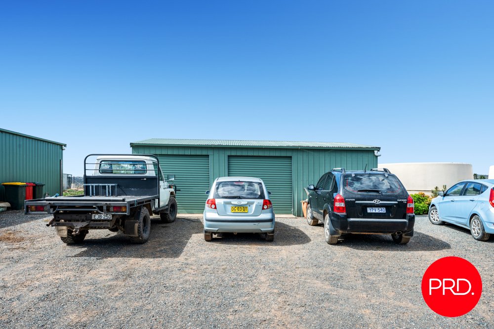 327 Weeroona Drive WAMBOIN 25