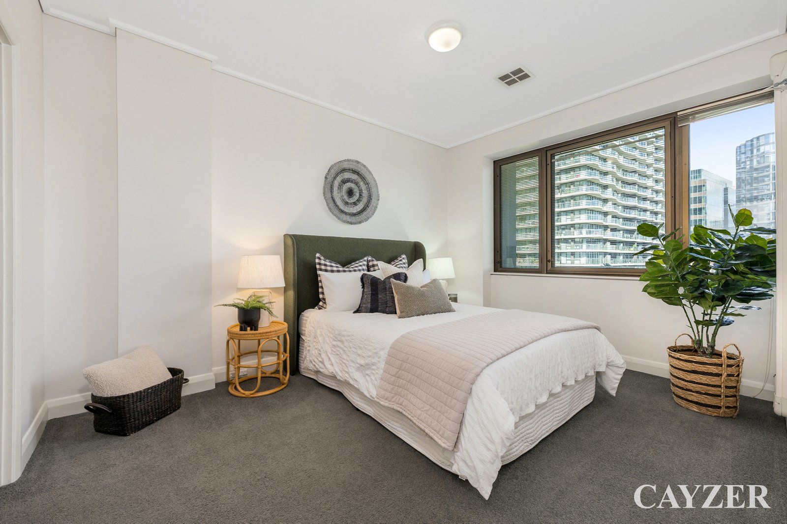 Gallery: 32/70 Albert Road