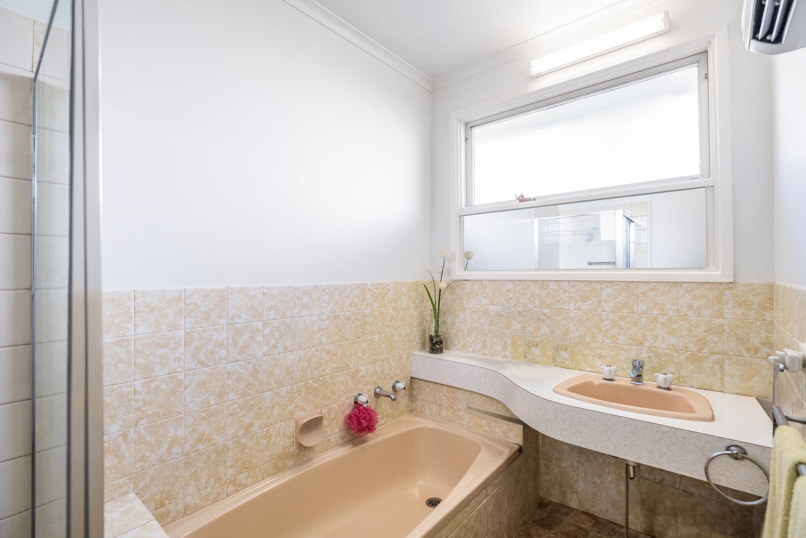 Gallery: 3/270A Pakington Street
