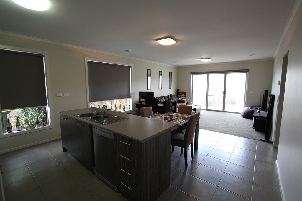 3/274 Humffray Street North BROWN HILL 8