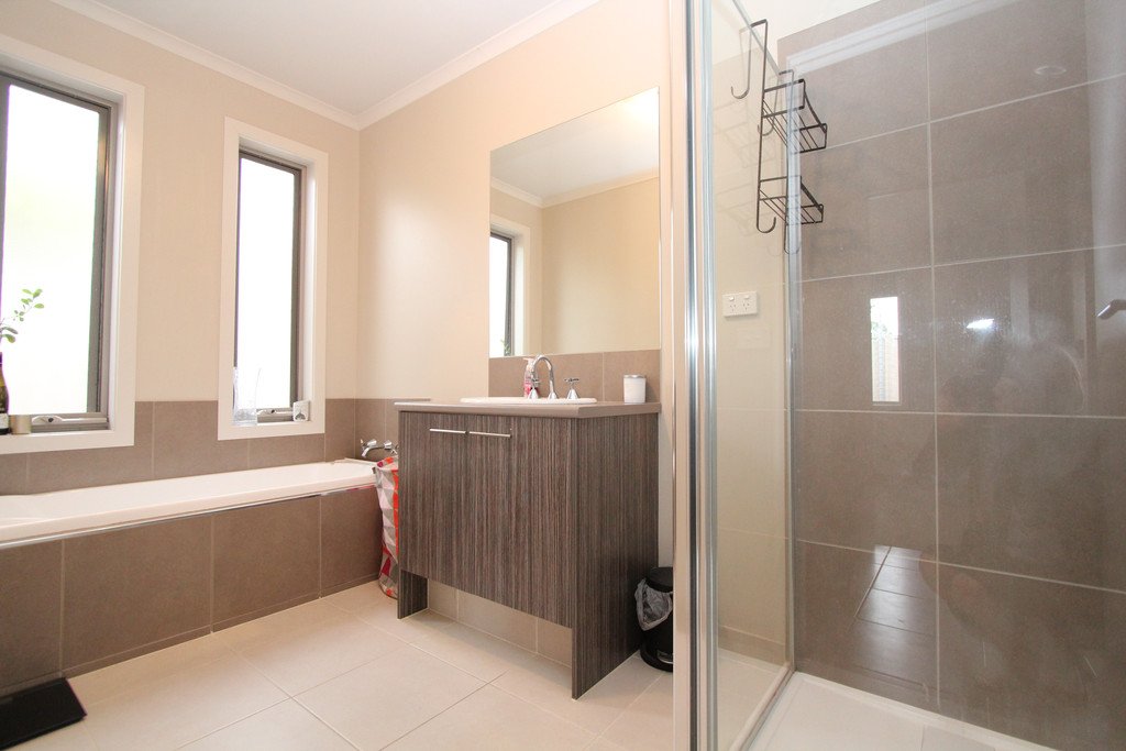 3/274 Humffray Street North BROWN HILL 11