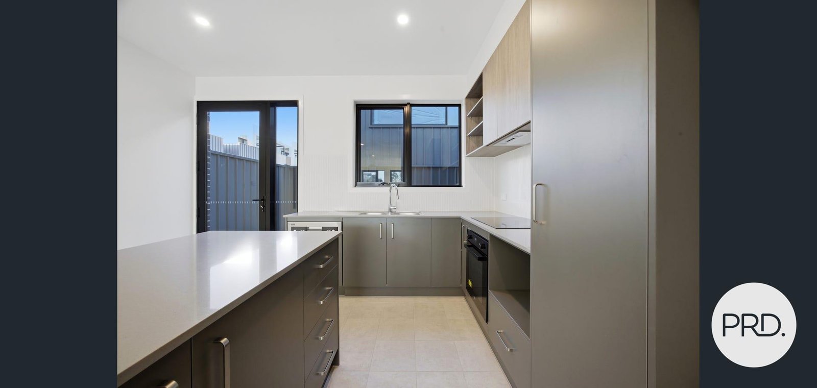 32/75 Kate Crace Street GUNGAHLIN 9
