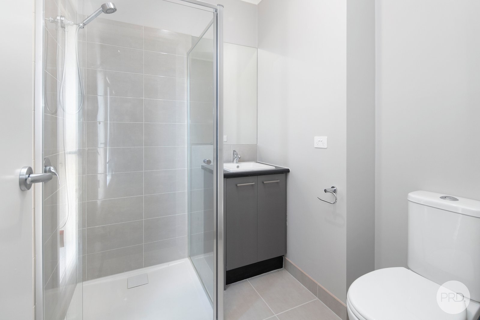 3/27A Water Street BROWN HILL 4