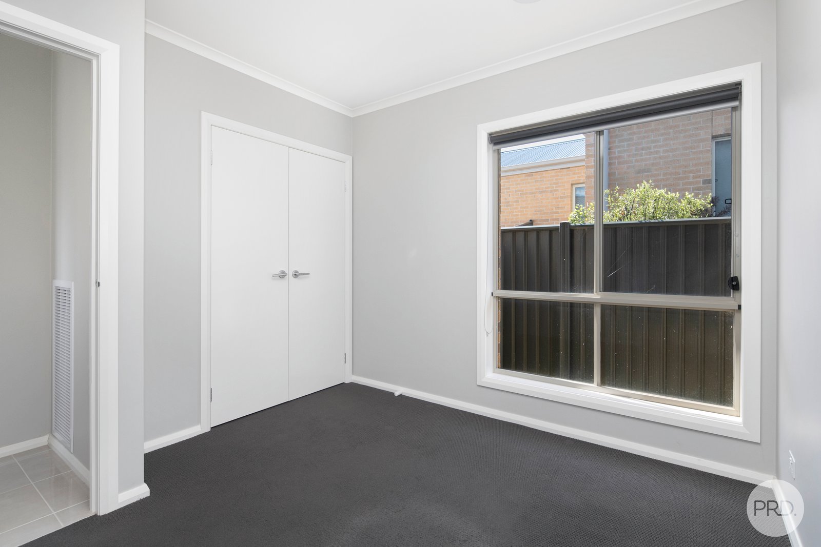 3/27A Water Street BROWN HILL 6
