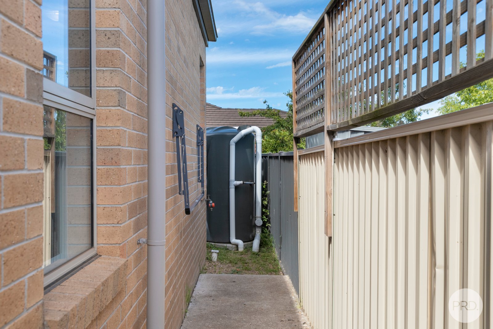 3/27A Water Street BROWN HILL 11