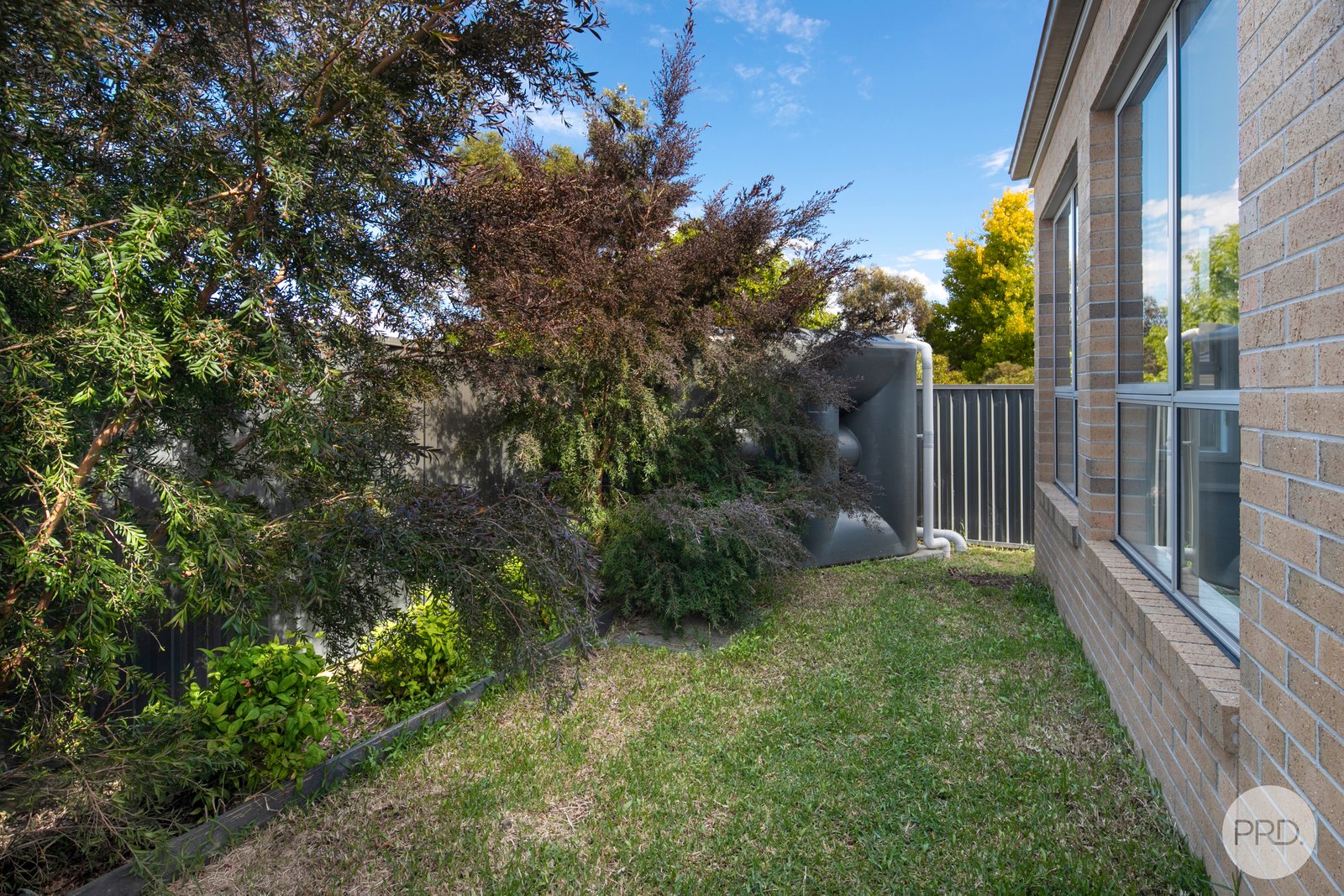 3/27A Water Street BROWN HILL 12