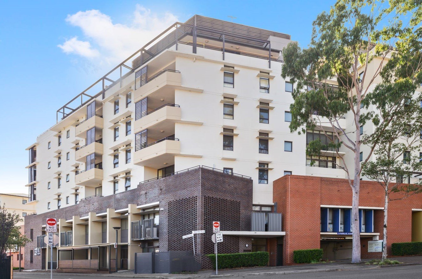 32/8-10 Derby Street KOGARAH 1