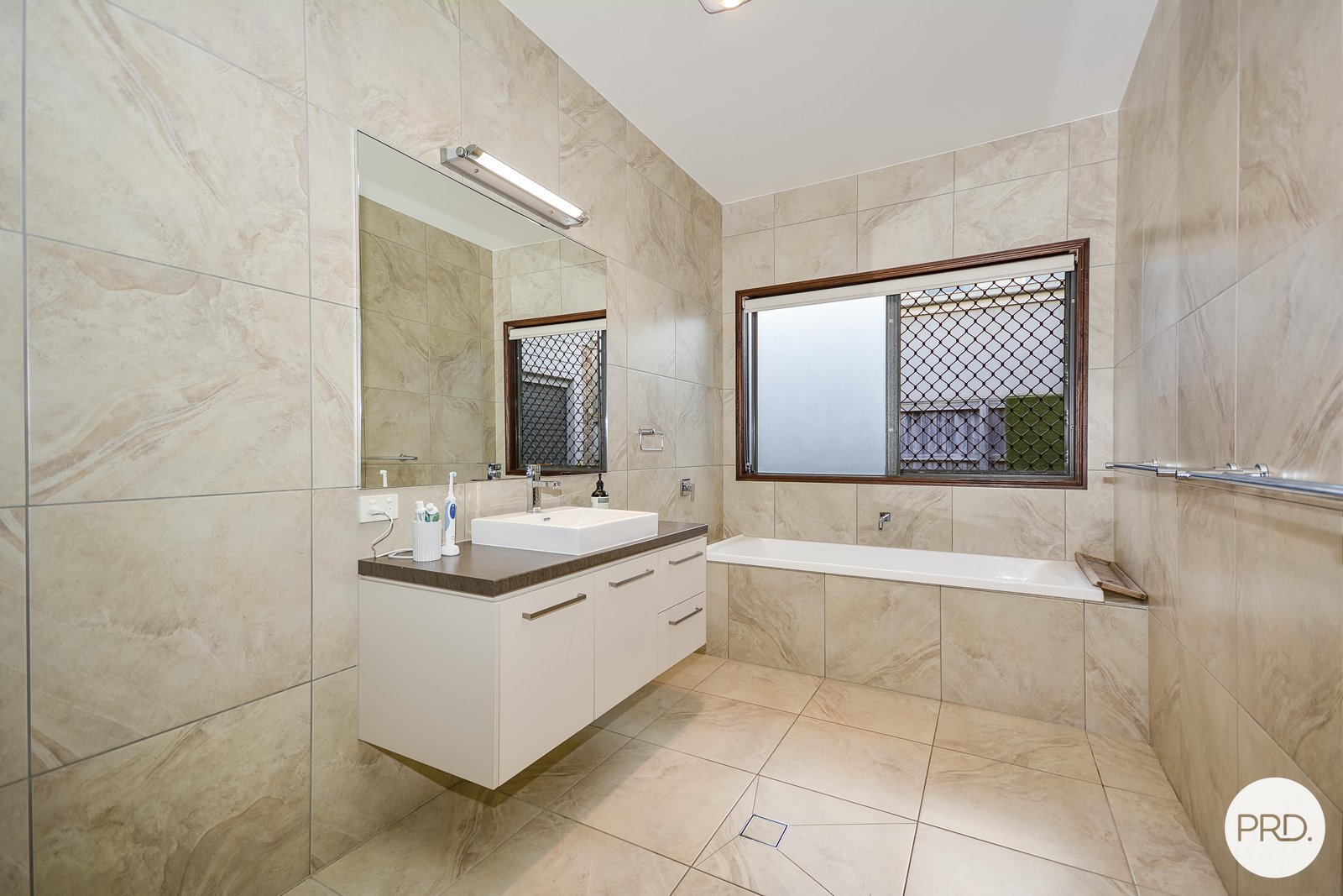 328 Casuarina Way CASUARINA 5