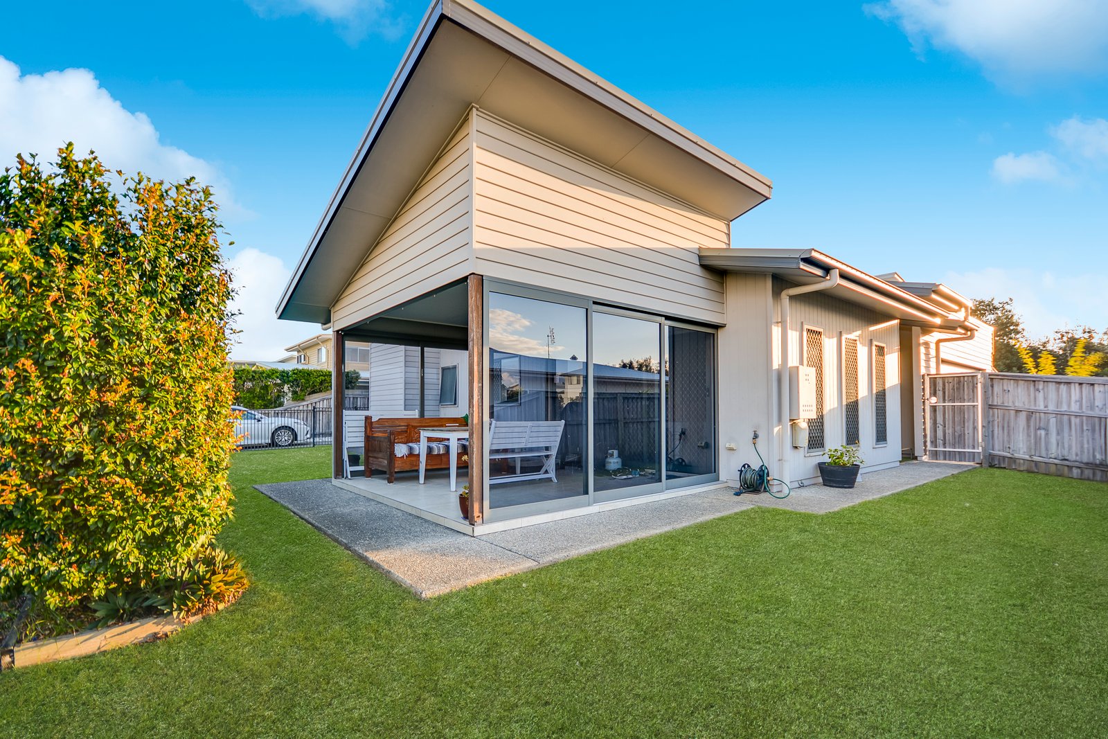 328 Casuarina Way CASUARINA 1