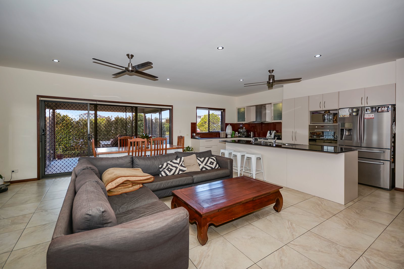 328 Casuarina Way CASUARINA 5
