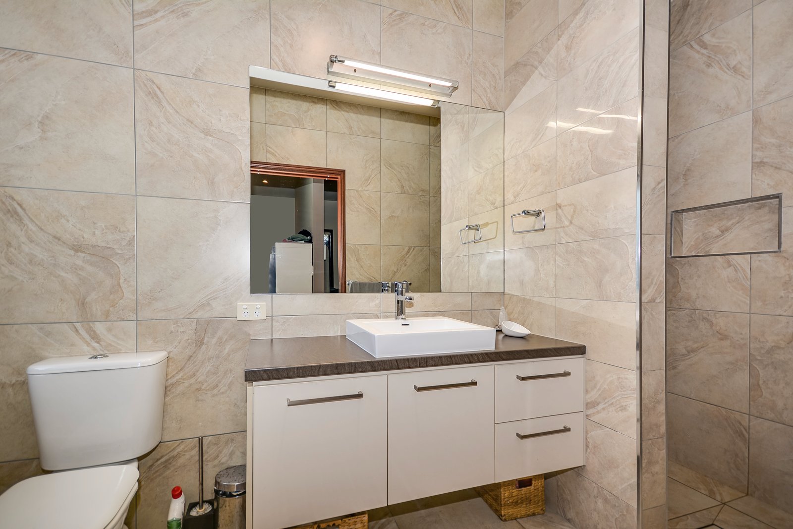 328 Casuarina Way CASUARINA 8