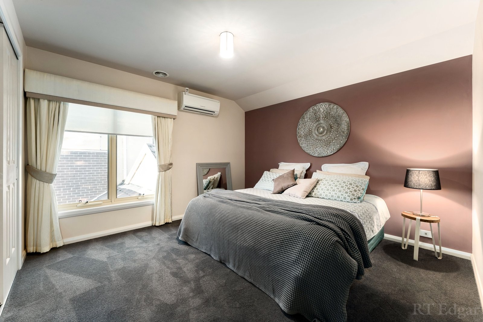 Real Estate and Property in 3/28 Fromhold Drive, Doncaster, VIC