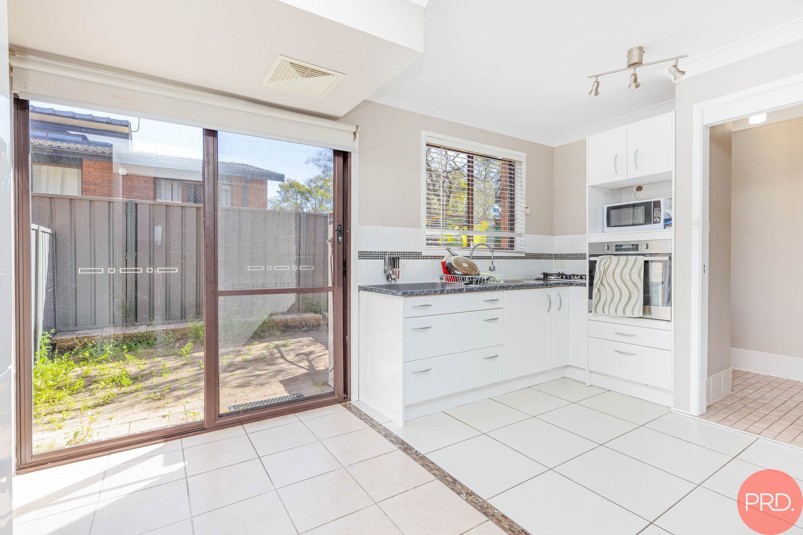 3/28 Larkspur Parade METFORD 7