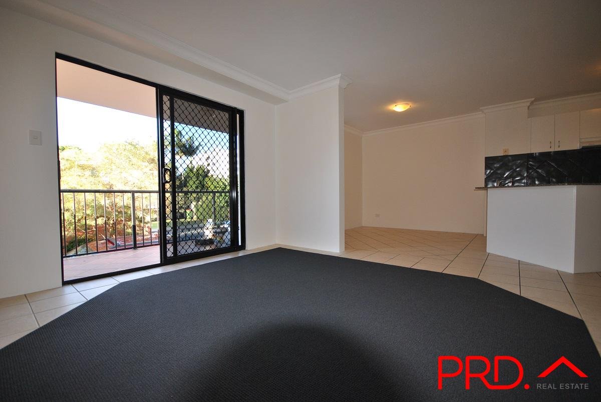 3/28 Little Norman Street SOUTHPORT 6