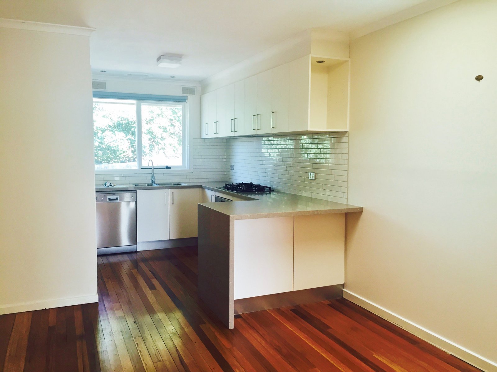 Gallery: 3/28 May Park Avenue