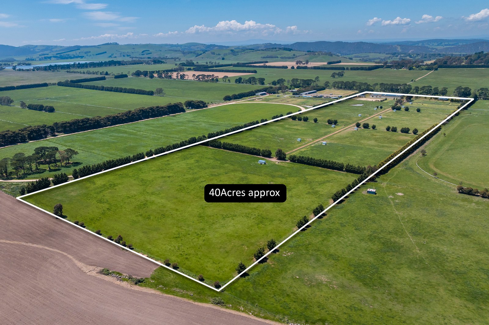 Real Estate and Property in 328 Portingales Lane, Romsey, VIC