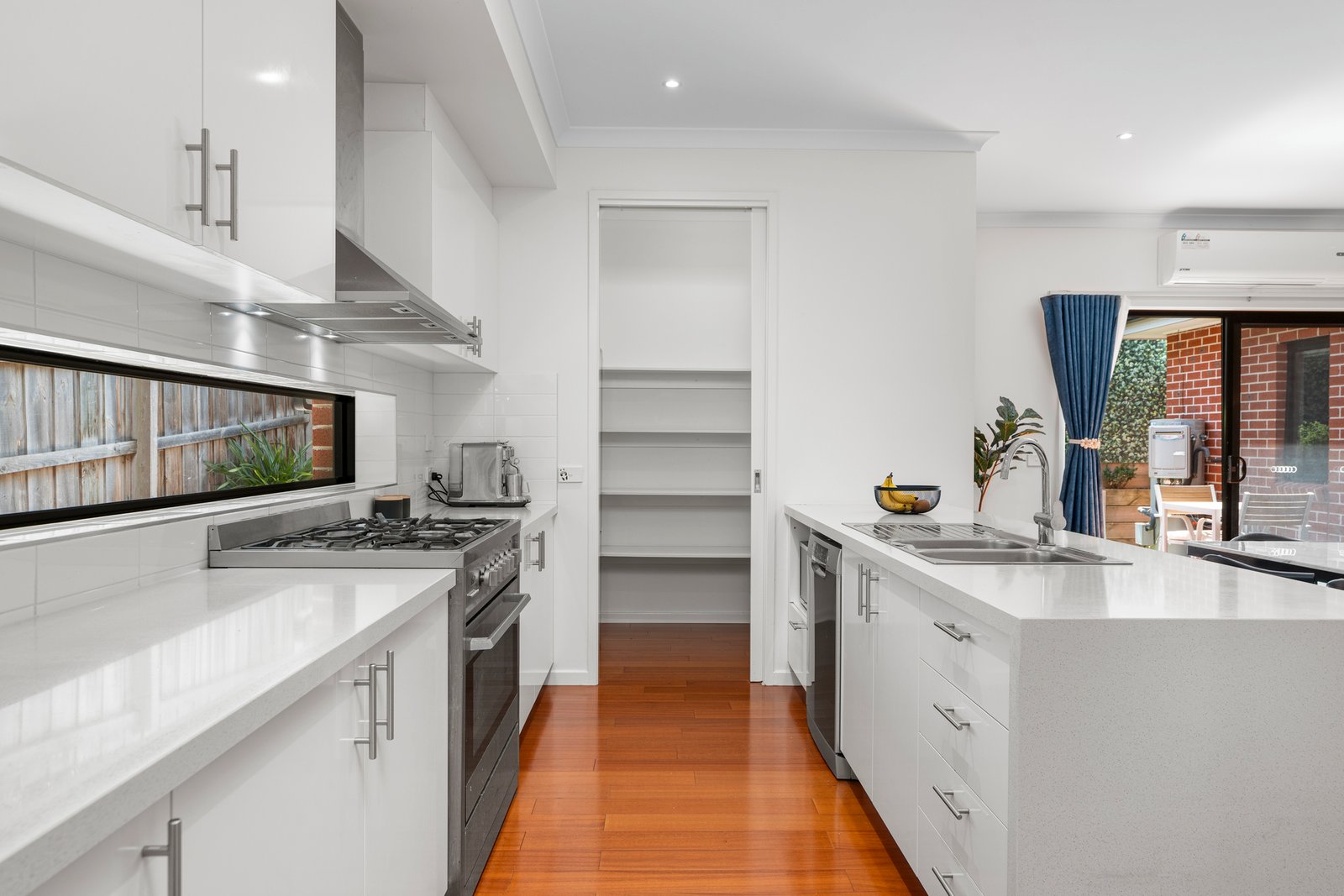 Gallery: 3/28 Renown Street
