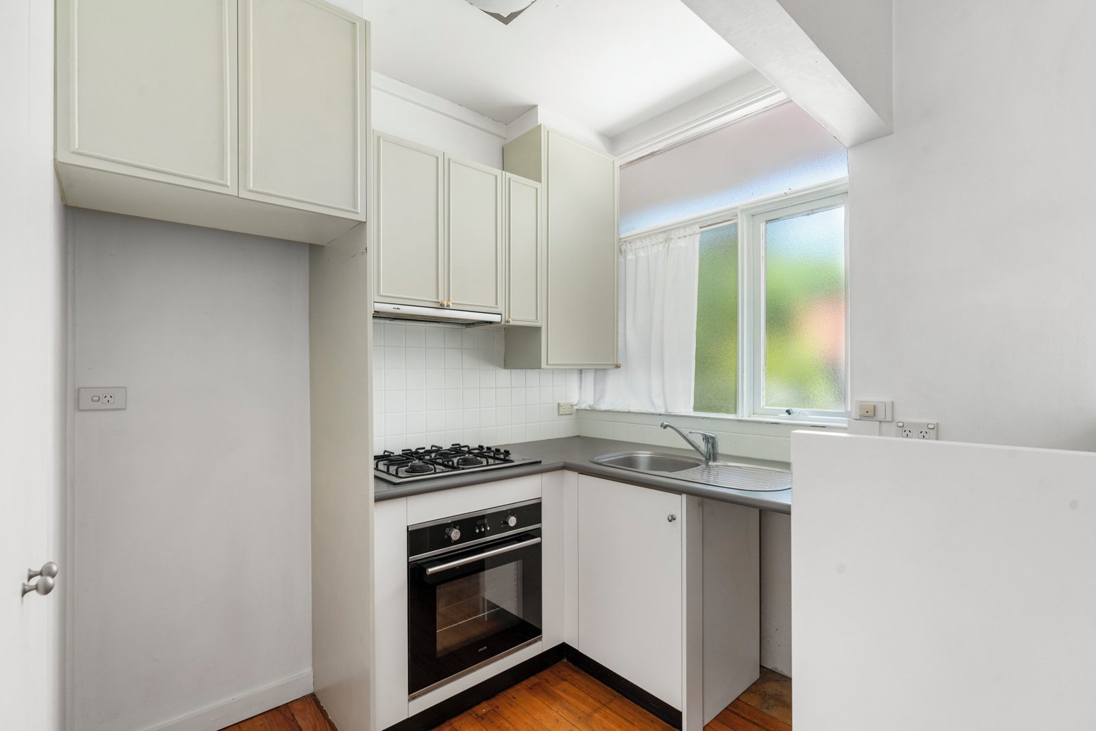 Gallery: 3/282 Barkly Street