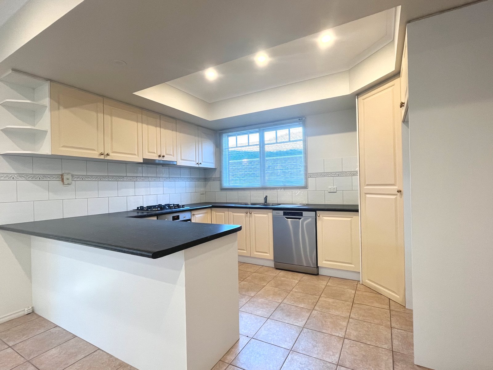 Gallery: 3/285-287 Mitcham Road