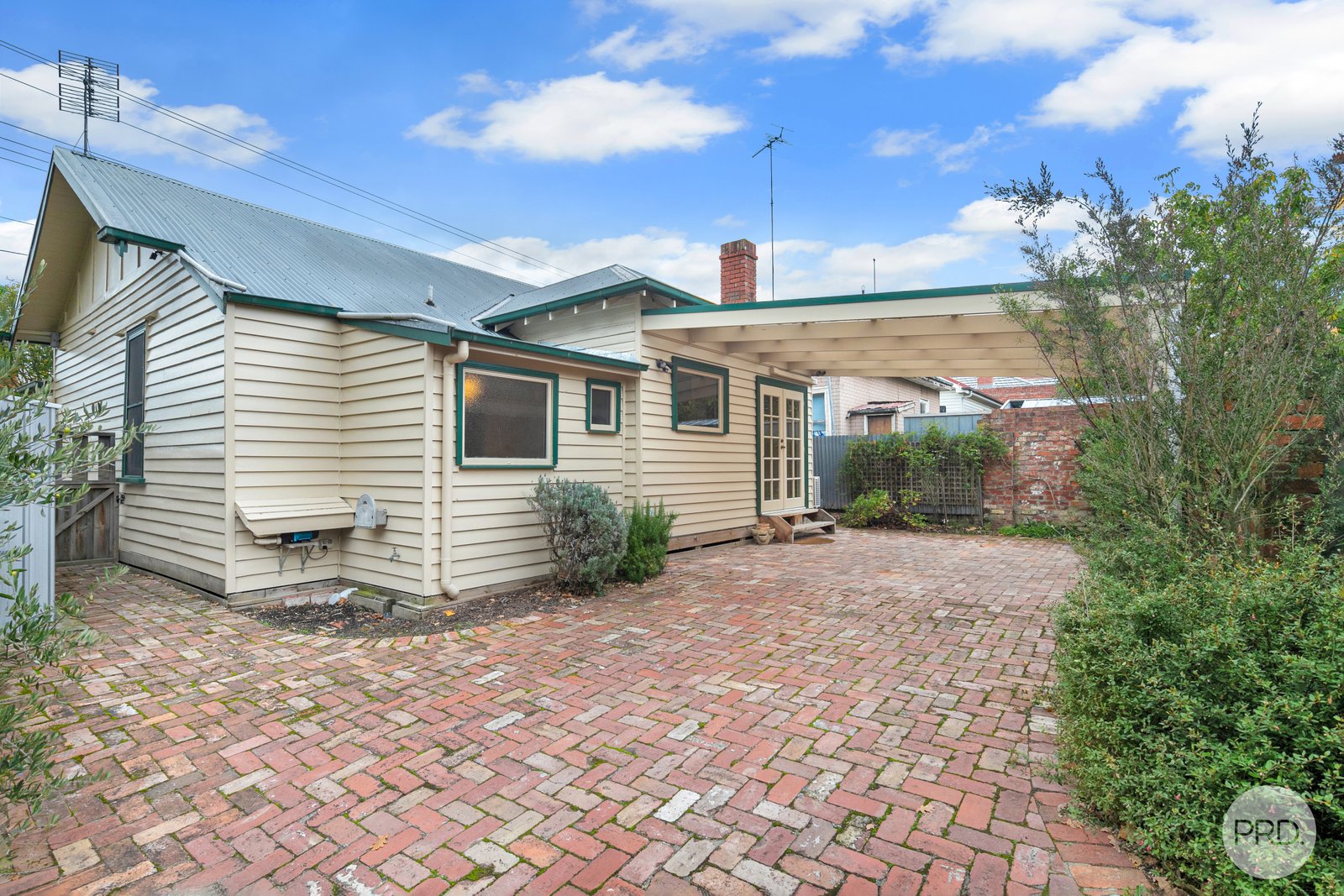 329 Drummond Street South BALLARAT CENTRAL 8