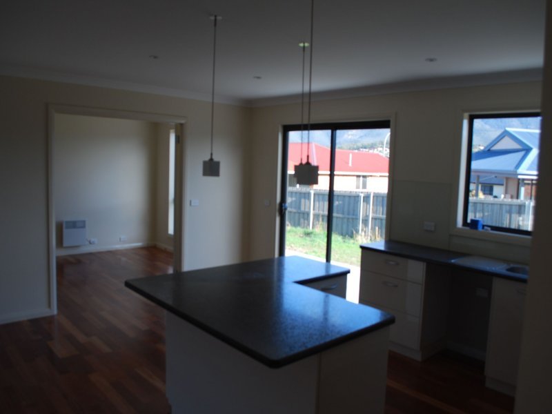3/29 Henty Close OLD BEACH 3
