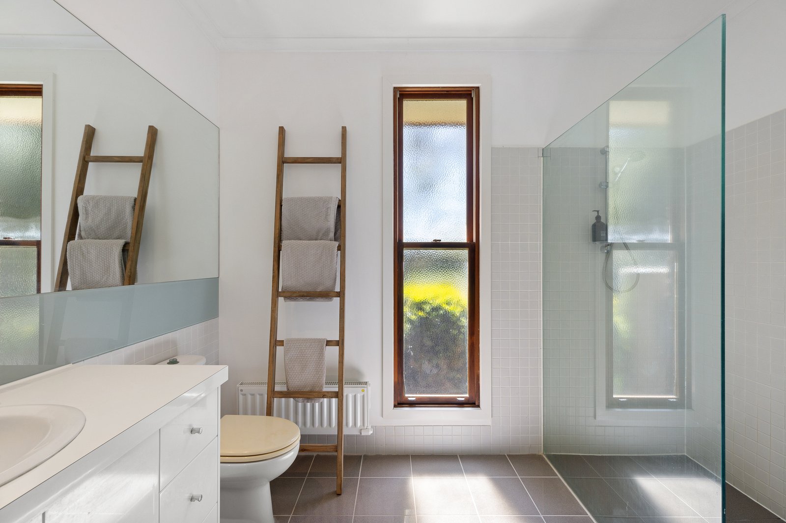 Real Estate and Property in 329 Portingales Lane, Romsey, VIC