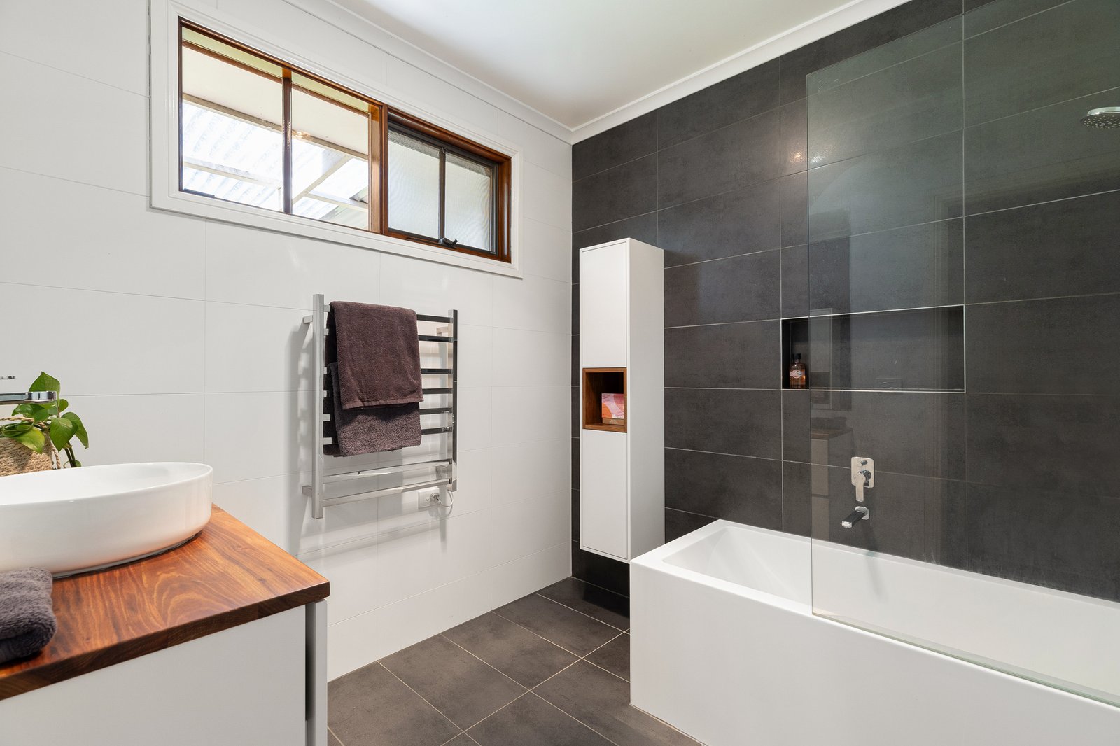 Real Estate and Property in 329 Portingales Lane, Romsey, VIC