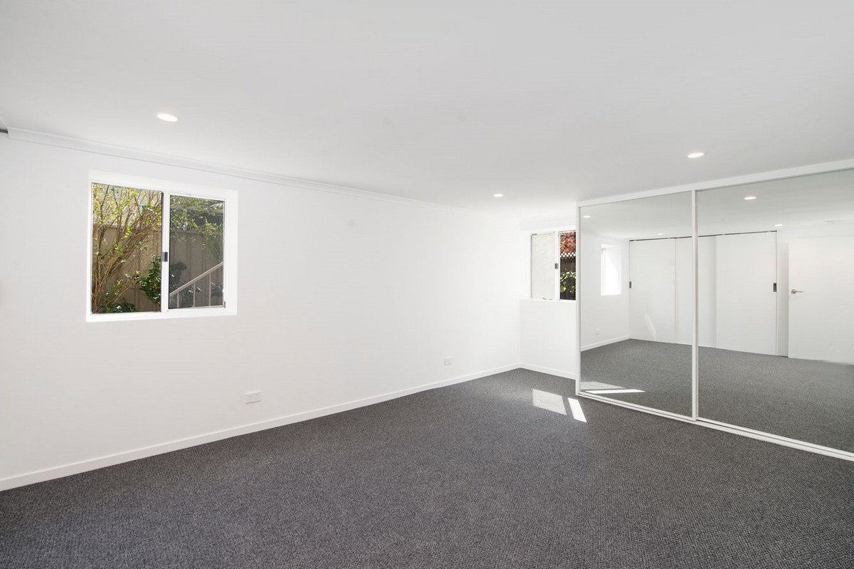 3/29 Seaside Avenue MERMAID BEACH 4