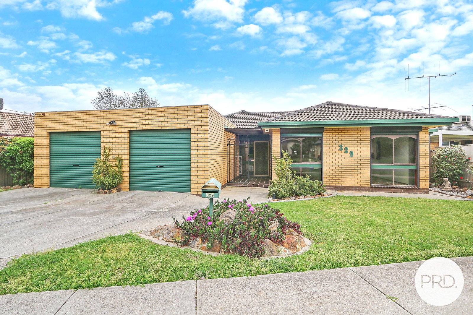 329 Tracy Street LAVINGTON 1