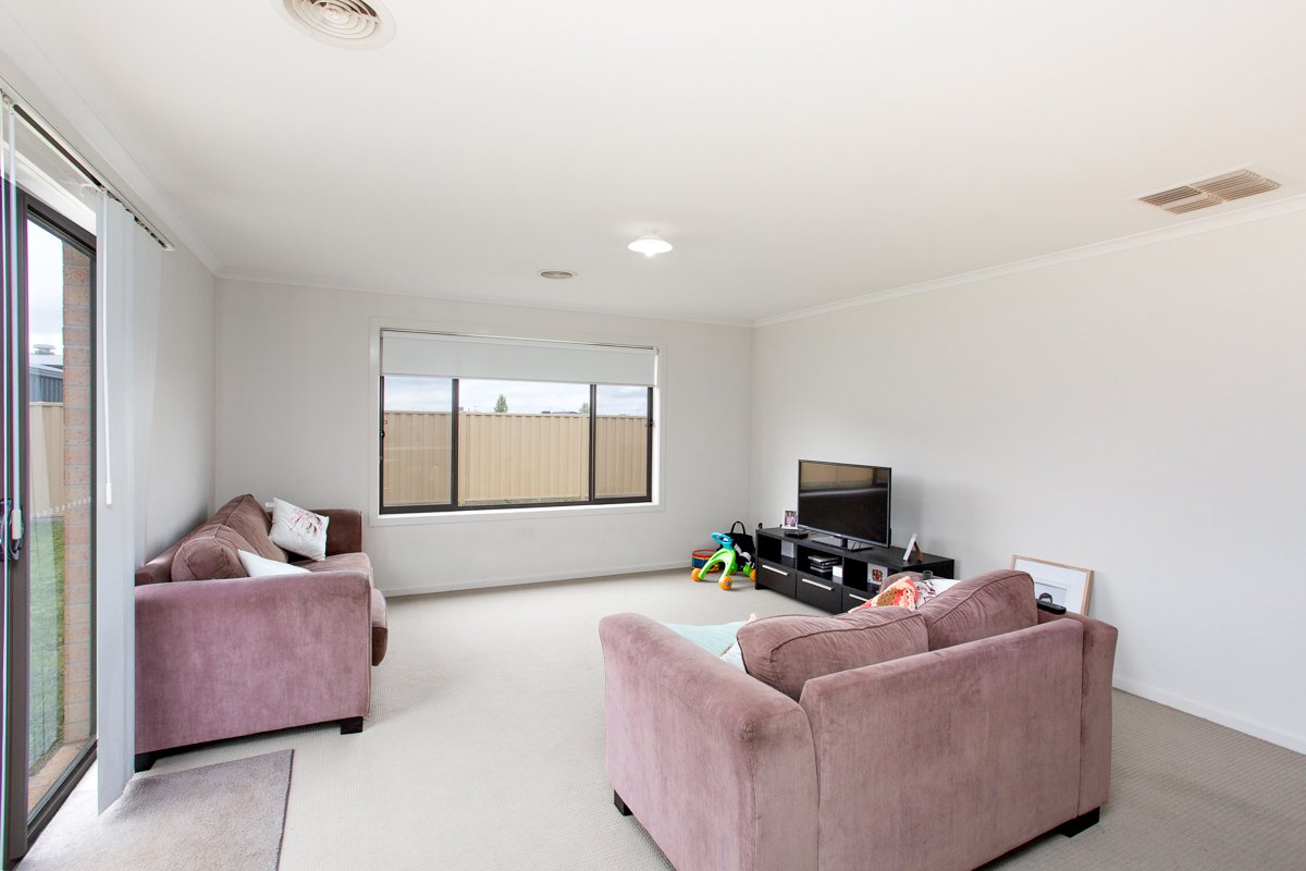 Gallery: 329 Vickers Street