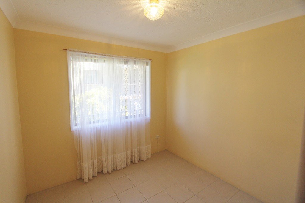 3/29 White Street SOUTHPORT 6