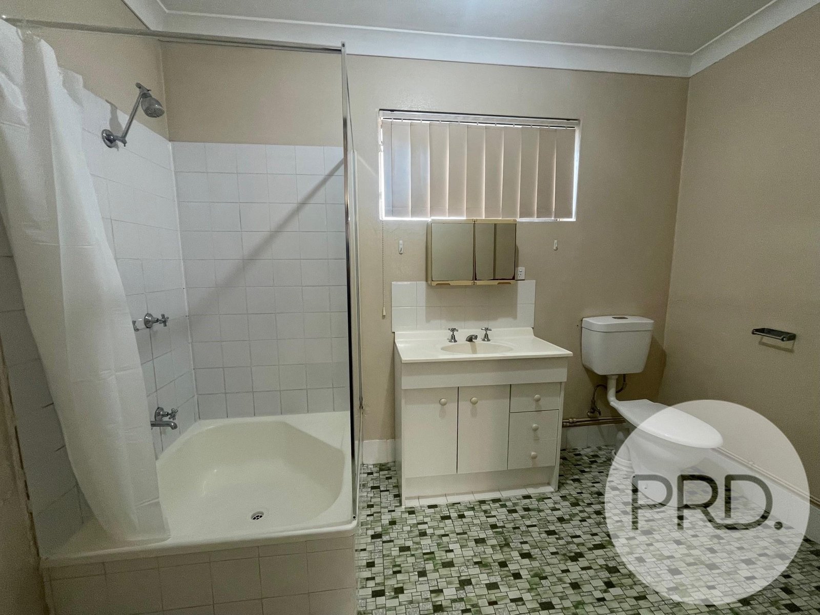 3/295 Stafford Road STAFFORD 5